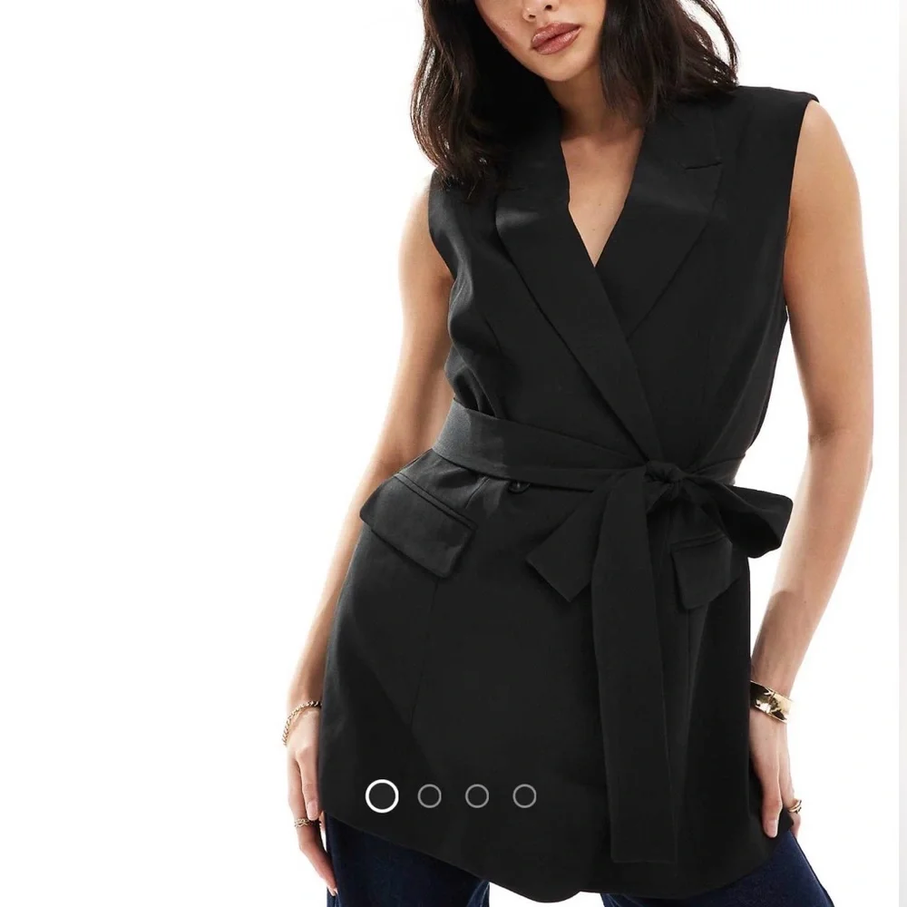 ASOS Black Sleeveless Blazer - Picture 2 of 14